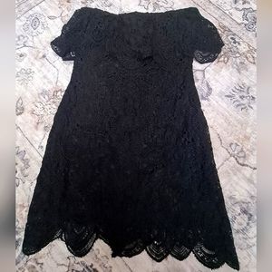 Strapless lace black dress